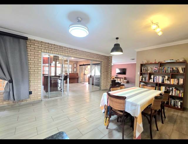 3 BEDROOM HOUSE FOR SALE IN THREE RIVERS PROPER